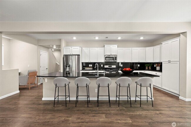 Building Photo - Lacey/Hawks Prairie 4 bedroom 2381 SF home...