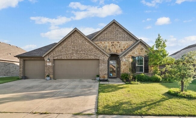 Building Photo - 307 Acadia Ln