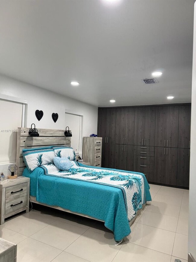 Building Photo - 19558 NW 50th Ct