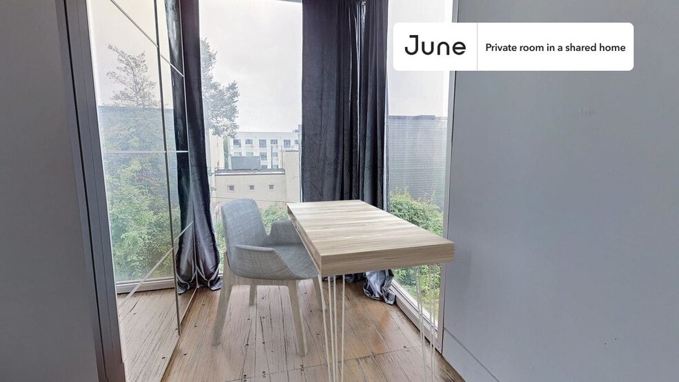 Building Photo - Room in Shared 6 bed/6 bath home