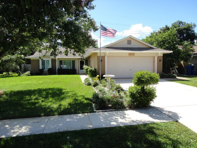 Primary Photo - 1417 McDermott Ln