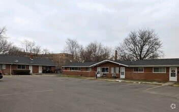 Building Photo - 1006 Montie Rd