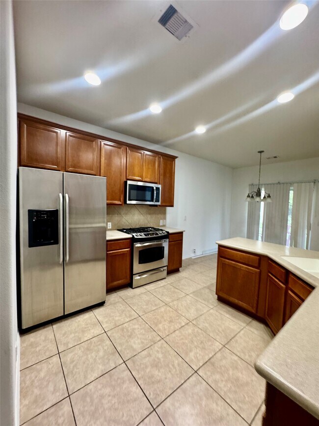 Building Photo - 13600 Breton Ridge St