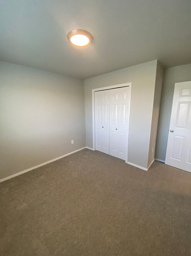 Building Photo - 5214 Clearfield Ct