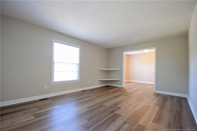 Building Photo - 1509 Paisley Ave