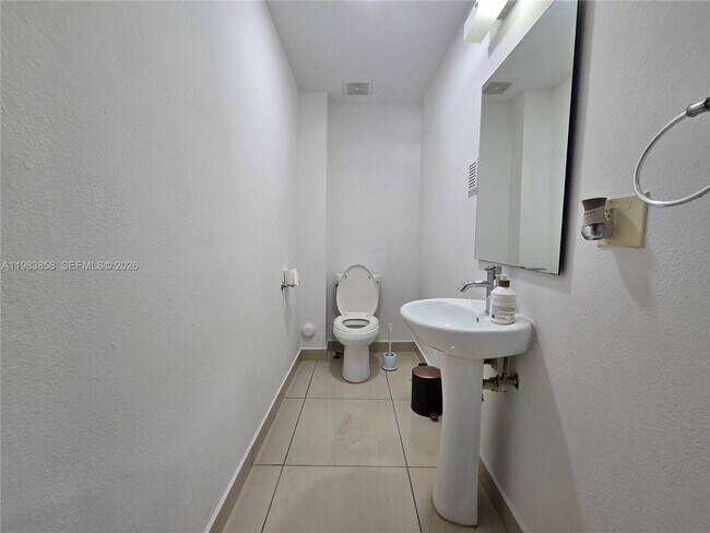 Building Photo - 25901 SW 139th Ct