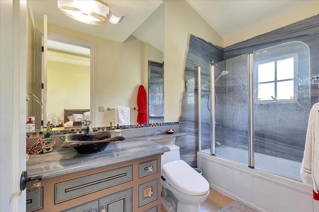 Building Photo - 15219 Sobey Rd