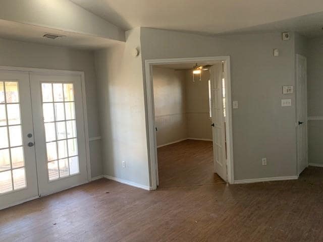 Building Photo - 2526 Sunflower Dr