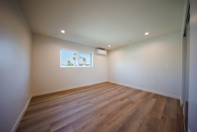 Building Photo - 5935 Comey Ave