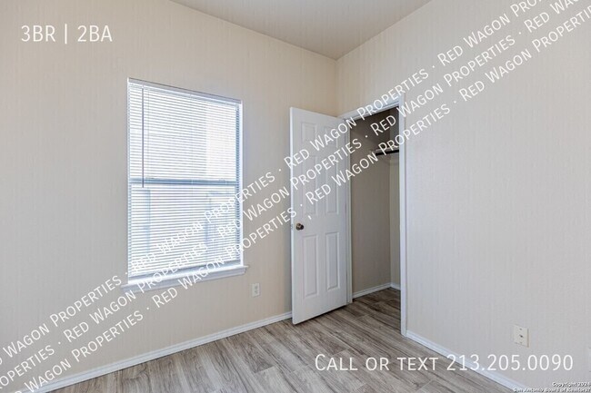 Building Photo - 7226 Golf Way