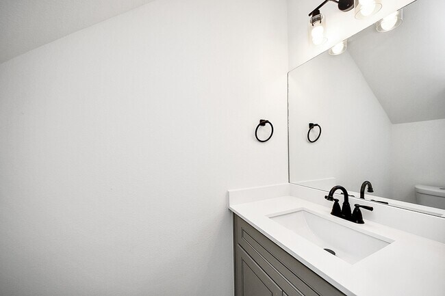 Building Photo - 4338 Avron Dr