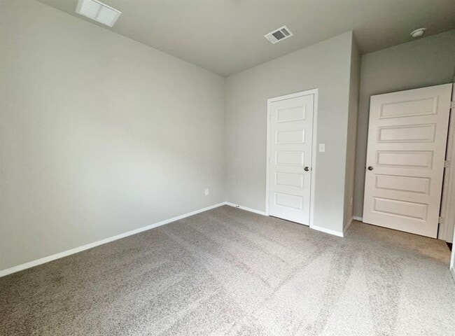Building Photo - 144 Lavender Ln