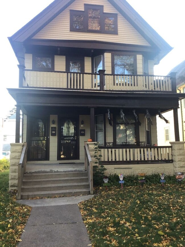 Building Photo - 2130-2130 N 52nd St