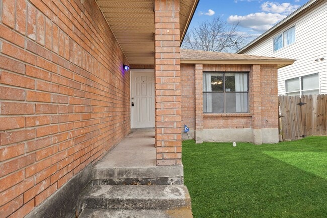 Building Photo - 9711 Arcade Ridge