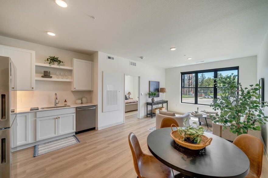 Interior Photo - The Windsor - Windsor Heights