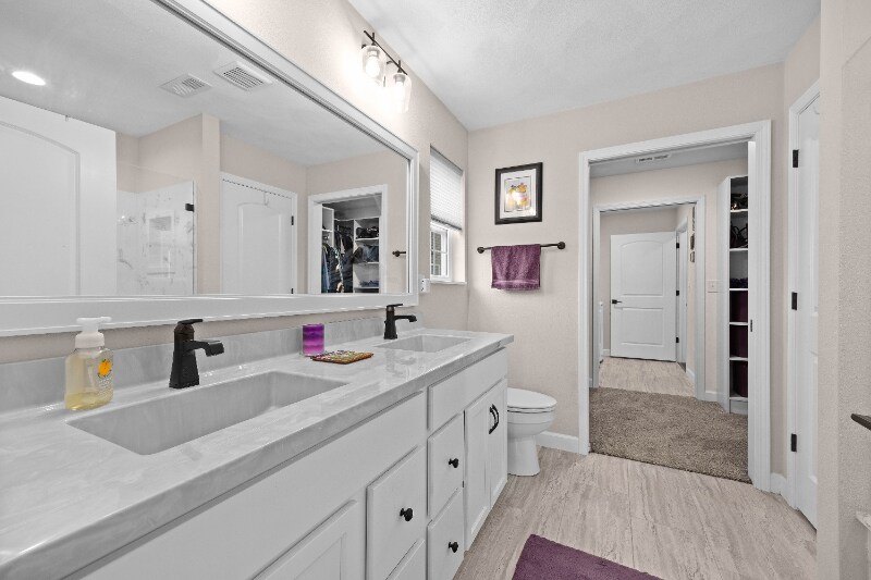 Building Photo - 1502 Lexi Ln