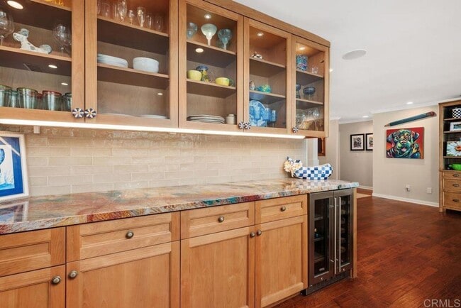 Building Photo - Remodeled 3BR/2BA Condo in the Heart of Ra...