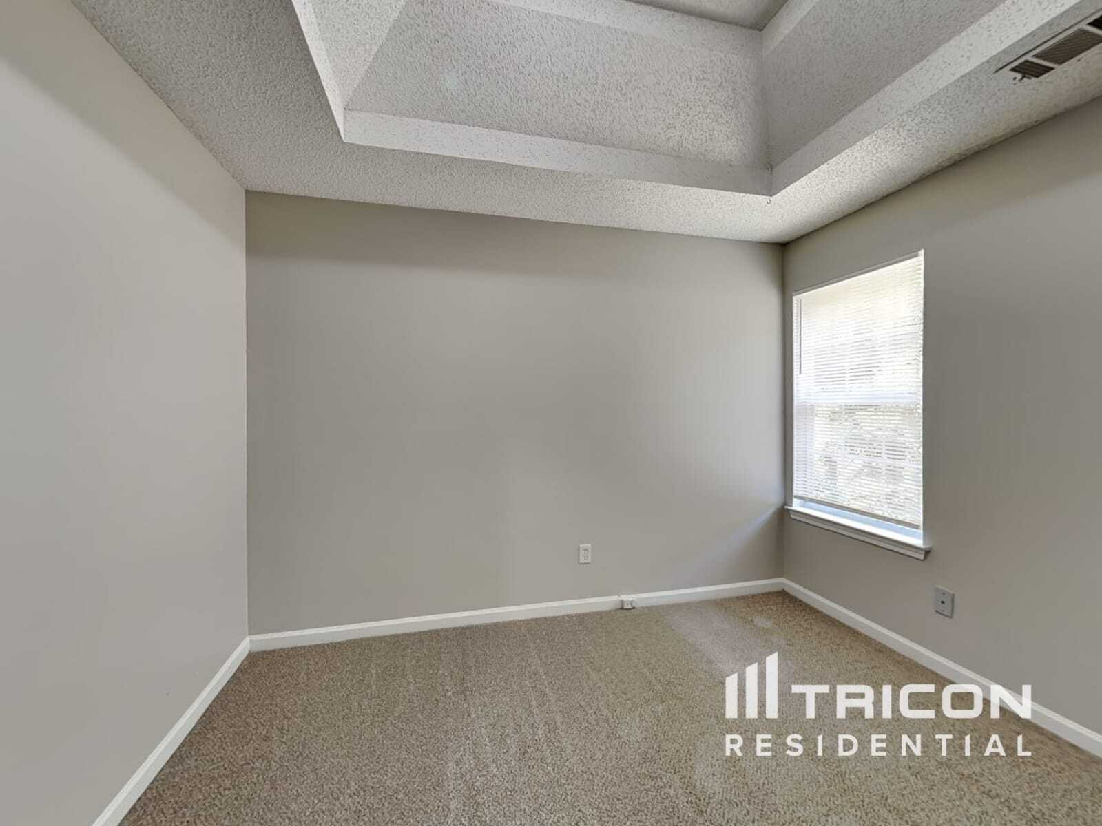 Building Photo - 5431 Sapphire Cir