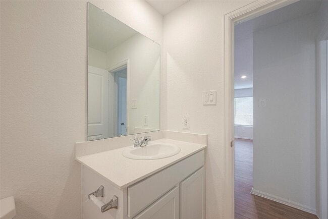 Building Photo - 1491 Las Cuevas Dr