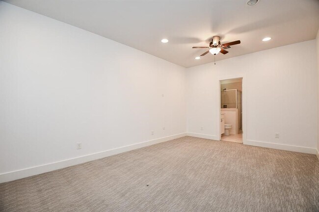 Building Photo - 1515 Weber St