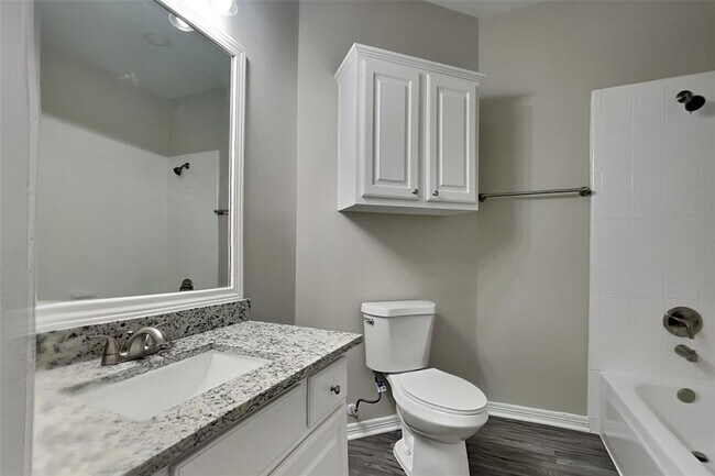 Building Photo - 6818 Auburn Oak Trail