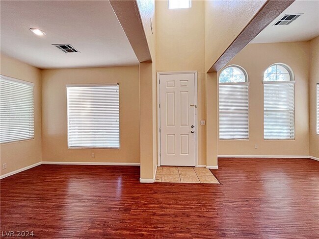 Building Photo - 1446 Maryland Heights Ave