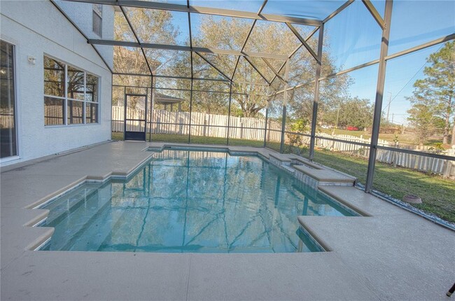 Building Photo - 2409 Greenwillow Dr