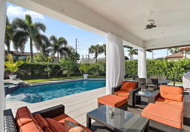 Building Photo - 6484 Vireo Ct