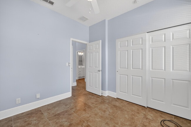 Building Photo - 7865 15th Ln