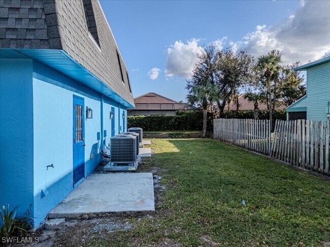Building Photo - 16200 Dublin Cir