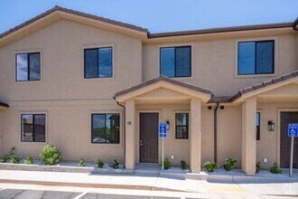Building Photo - Brand New Townhome Near Utah Tech