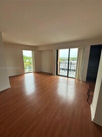 Building Photo - 5729 SW 72nd Ave