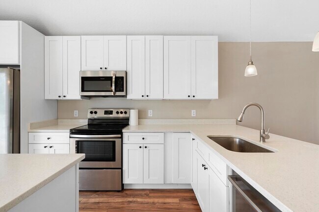 Building Photo - 231 Majorca Rd