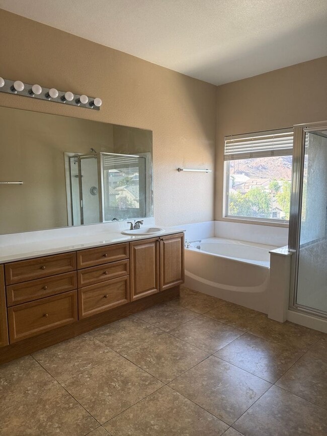 Building Photo - Two Story Single Family Home