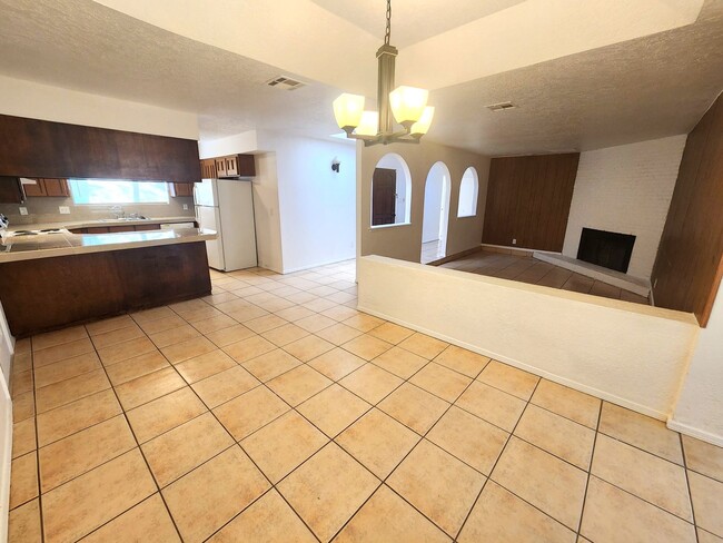 Building Photo - 3004 Missouri Ave