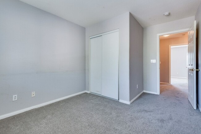 Building Photo - 5225 Shreve Ave