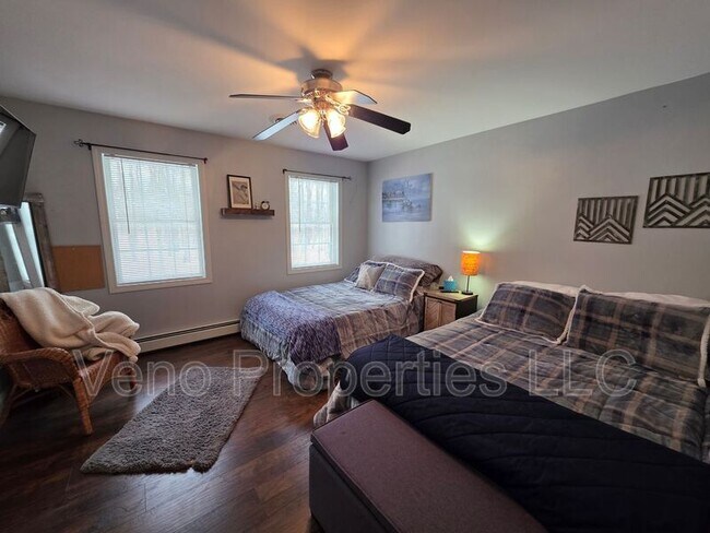 Building Photo - 1023 Packer Rd