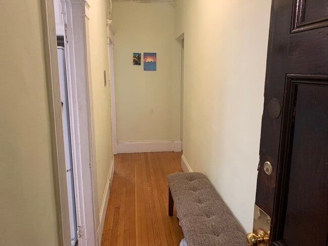 Building Photo - 8 Garrison St