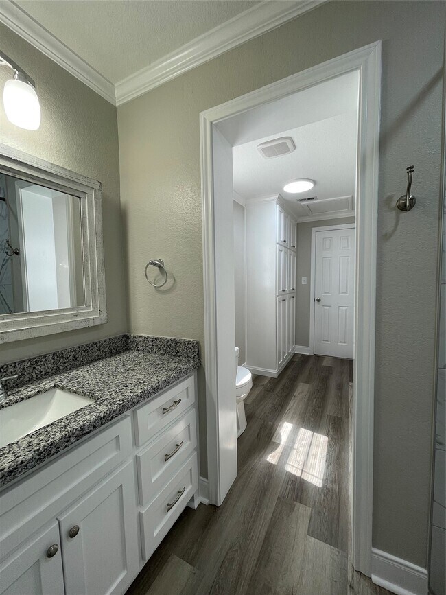 Building Photo - 309 Ryan St