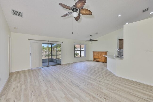 Building Photo - 219 Island Water Way