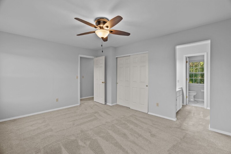 Building Photo - 2 Coachman Ct