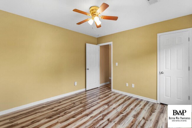 Building Photo - 824 White Fawn Dr