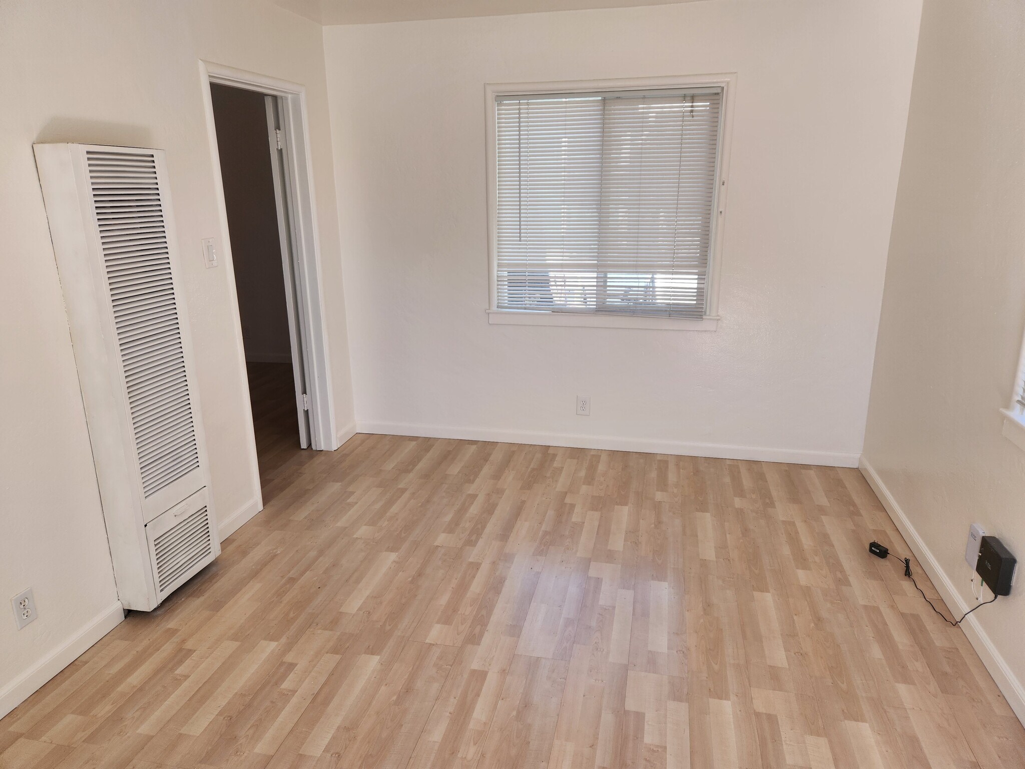 living area - 1731 10th St