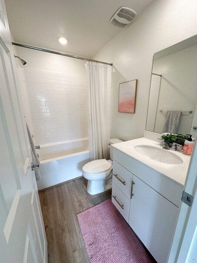 Building Photo - 365 Fitzpatrick Rd