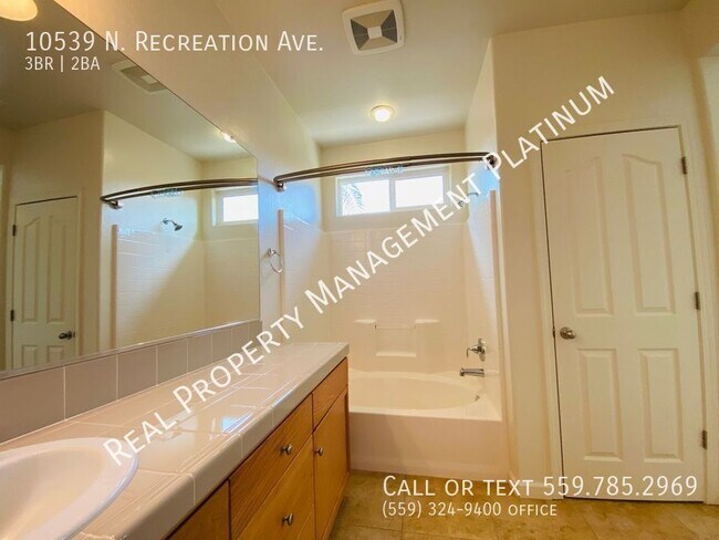 Building Photo - 10539 N Recreation Ave