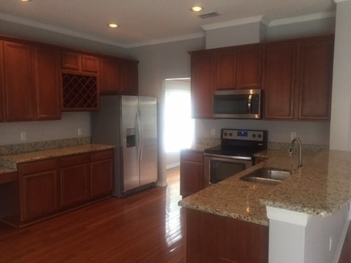 Building Photo - Waterford Chase: Pool Home! 6 Bedroom + loft, 4 Bath, 2 Car Garage