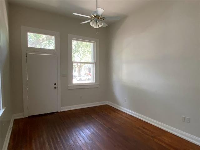 Building Photo - 4040 Banks St