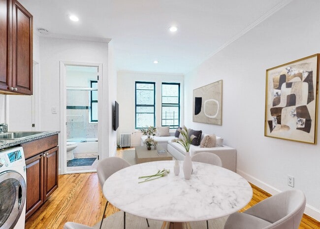 Building Photo - 474 W 150th St
