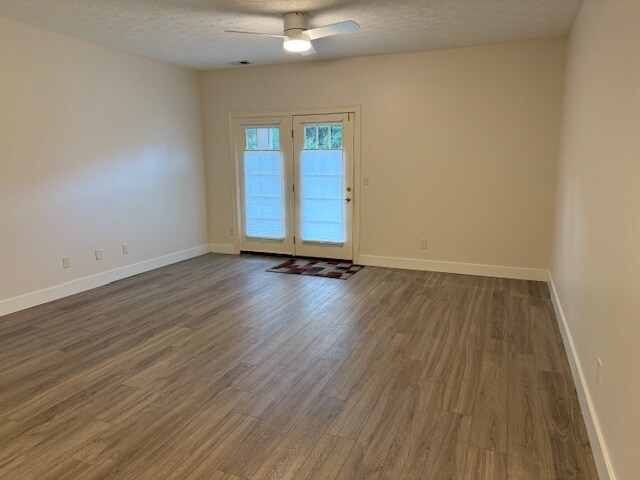 Building Photo - 8003 Pinnacle Point Dr