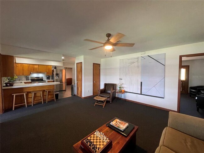 Building Photo - 879 S Terrace Dr